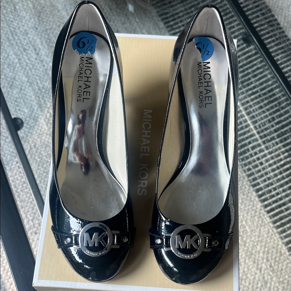 Michael Kors Glossy Black Heels